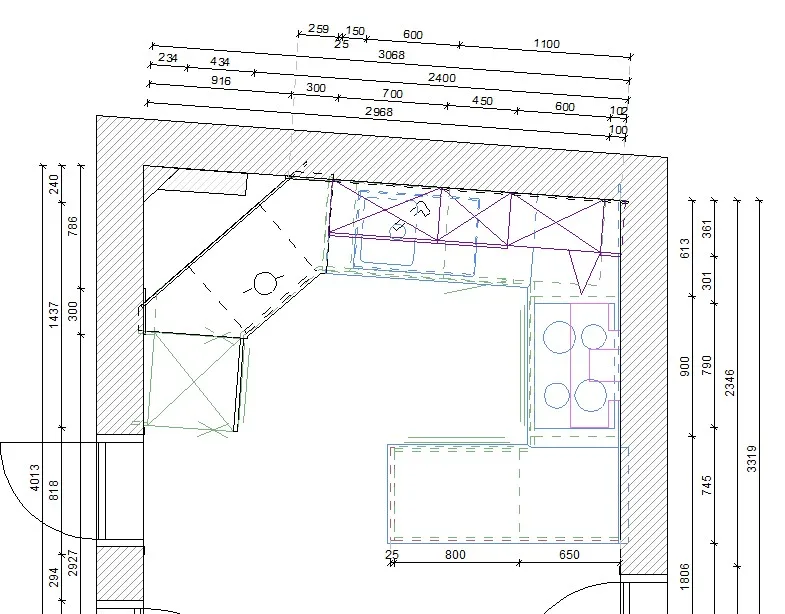 Grundriss der geplanten Einbauküche in U-Form mit diagonaler Raumecke und Maßangaben